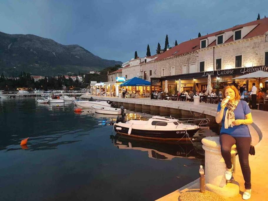 Lovely Split Level Apartment With Sea View, Pool, Free Parking And Wifi Cavtat Dış mekan fotoğraf